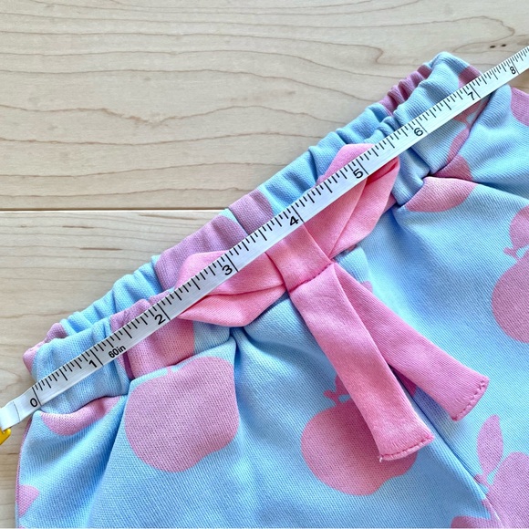 NWOT The Beaufort Bonnet Company Apple Print Bow Shorts in Pink & Blue 6-12M - Picture 3 of 7